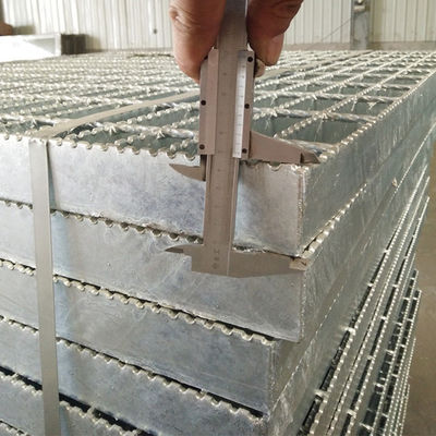 Heavy Duty Smooth Surface 50x5 Platform Serrated Steel Grating