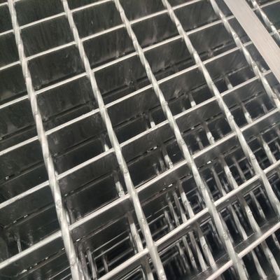 3 мм поперечный столб горячее погружение гладкая поверхность стальной решетки для строительства