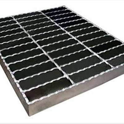Safety Q235 Silver Color 2mm Galvanized Steel Grating For Stair Tread